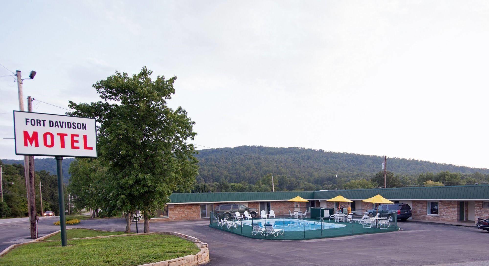 Fort Davidson Hotel Pilot Knob Exterior photo